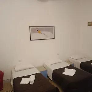 https://soggiorno-emanuela.it-romehotels.com